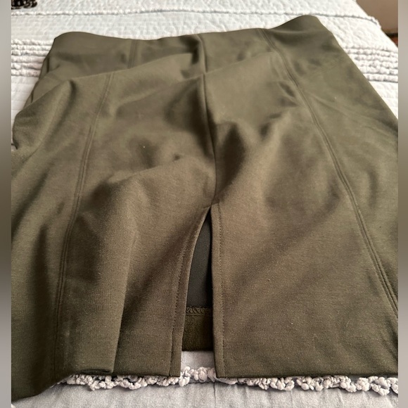 Andrew Mark Olive Green Midi Skirt - Picture 3 of 3